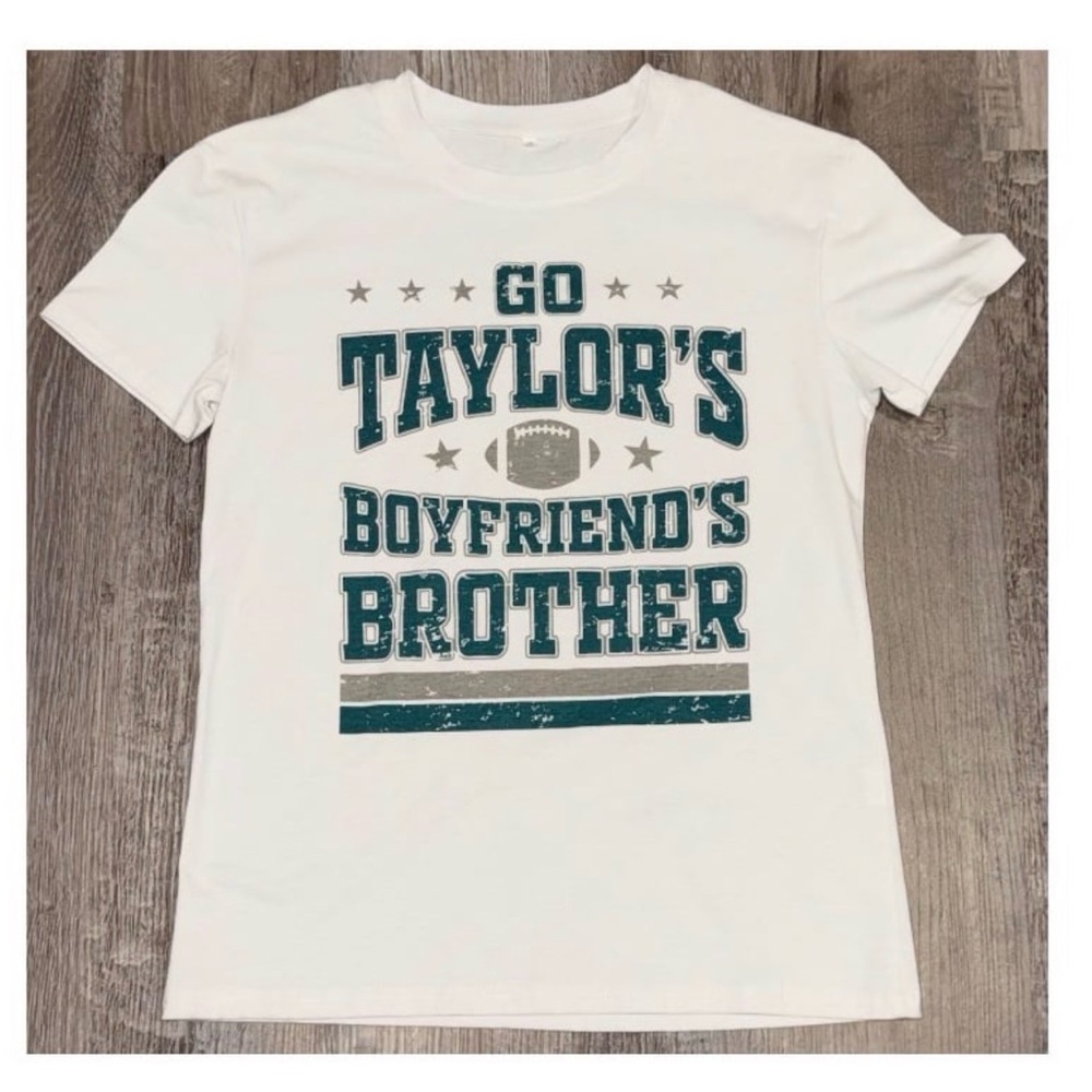 Women's "Go Taylor's Boyfriend's Brother" Graphic Tee Size Small